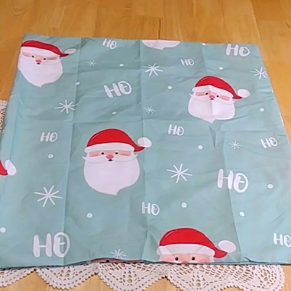 Holiday Decor, Christmas Santa 🎅 Decorative Pillow Cover